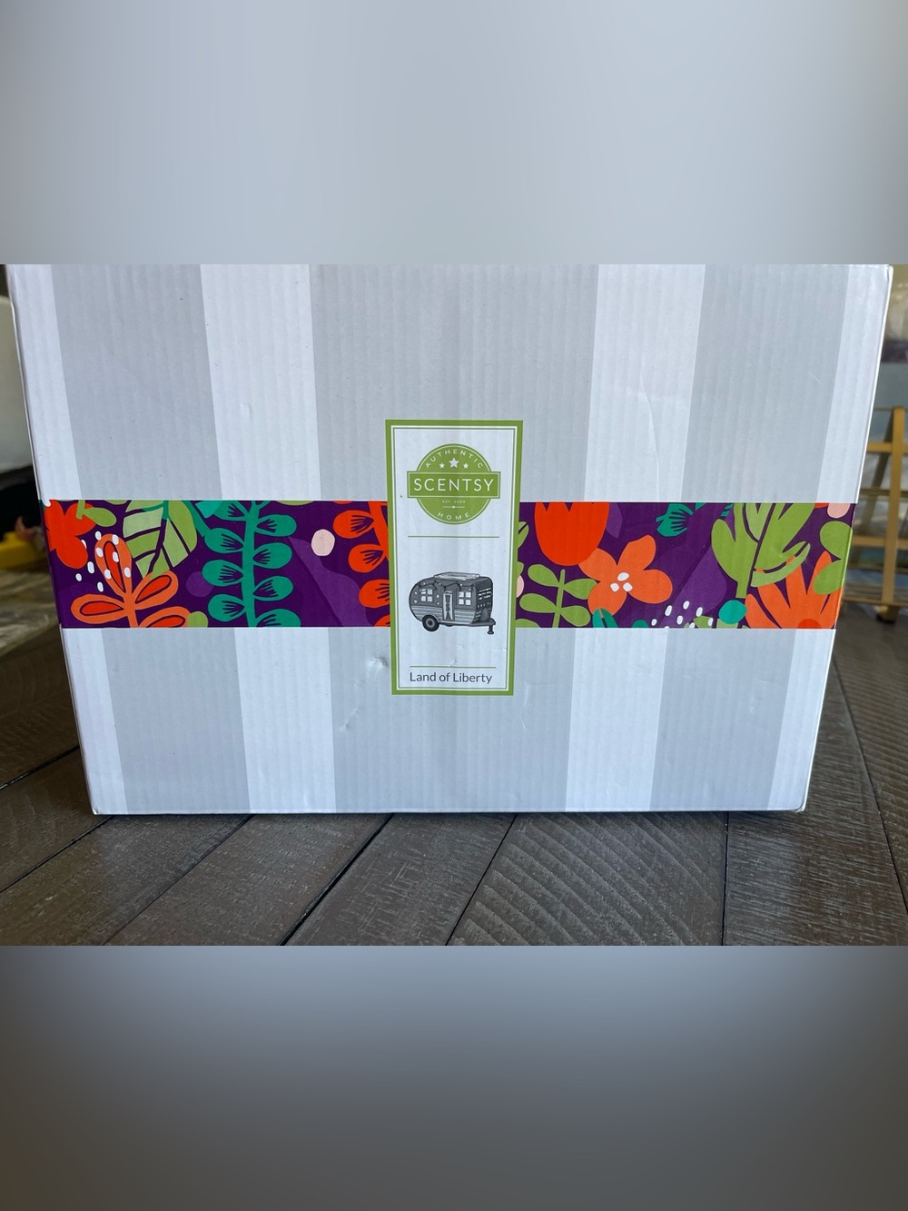Scentsy “Land of Liberty” Camper Wax Warmer